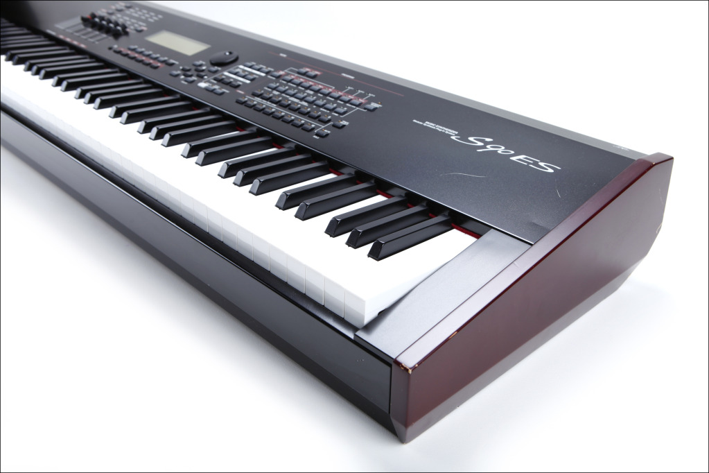 yamaha s90 88 key synthesizer